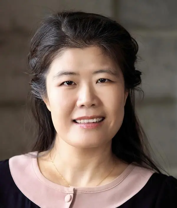 Cai Ling Guo, courtière immobilière résidentielle et commerciale